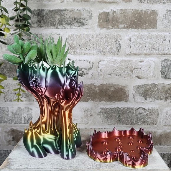 Melting Woman Planter  | Home Decor  | Unique Gift | 3D Printed - Picture 12 of 15
